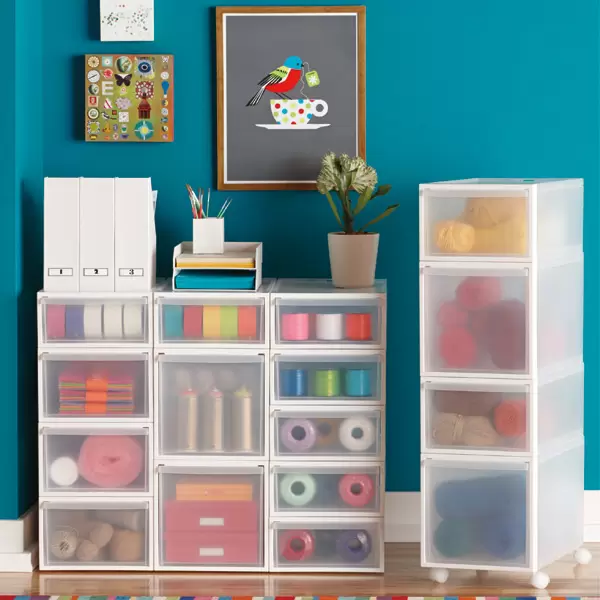 https://www.containerstore.com/catalogimages/325965/HOHS_14_WhiteLikeItDrawers_EM_R0508_.jpg