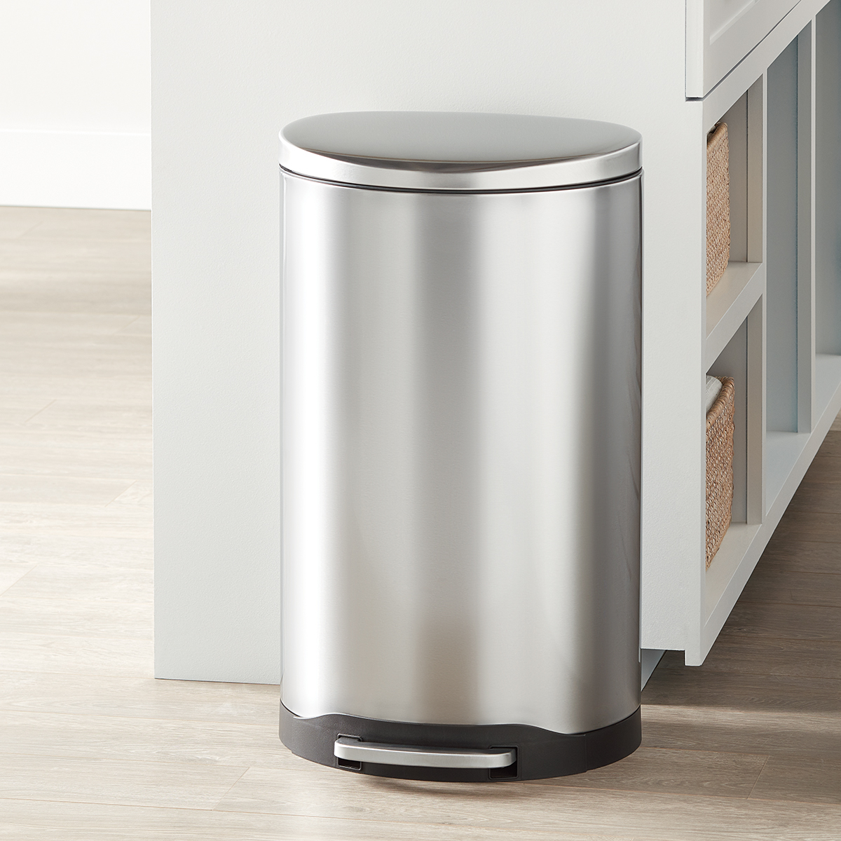10.5 gal./ 40L Semi-Round Step Trash Can | The Container Store