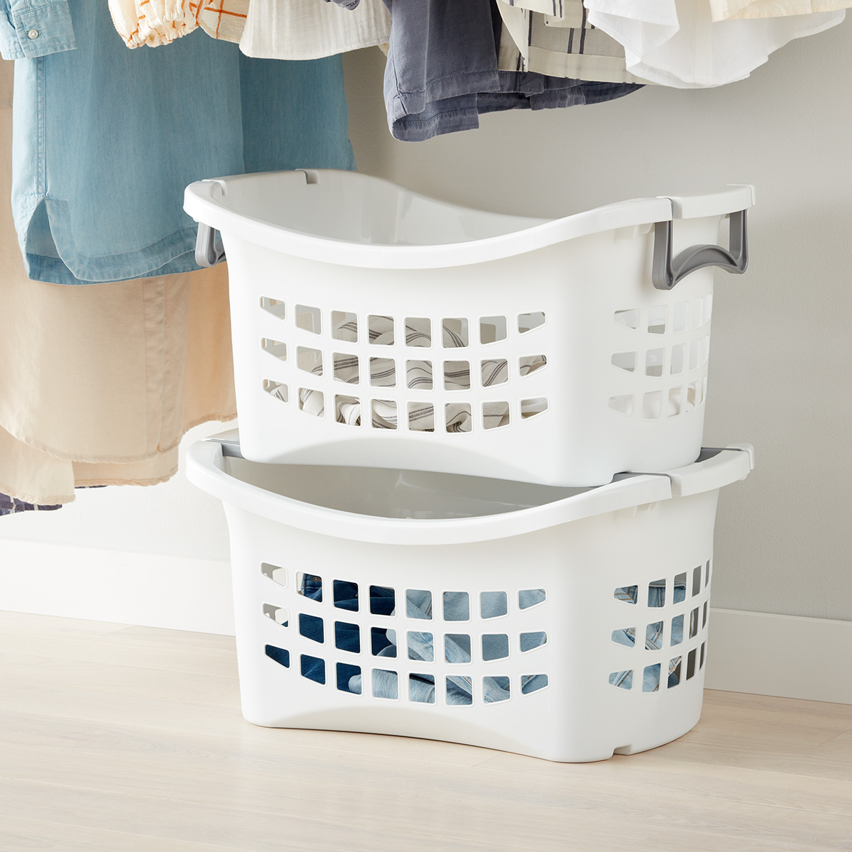 https://www.containerstore.com/catalogimages/450328/10055086_Sterilite_Stacking_Laundry_.jpg